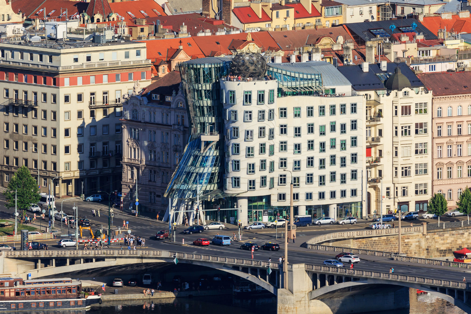 Prague (Photo License: Free Art License)